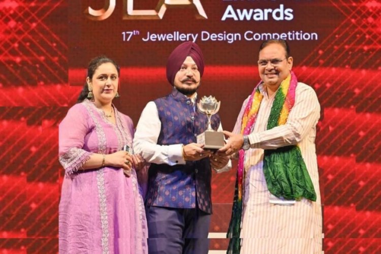 Bhalla’s Unmatched Craftsmanship Shines at JAS-25, Bags Jewellery Eminence Award